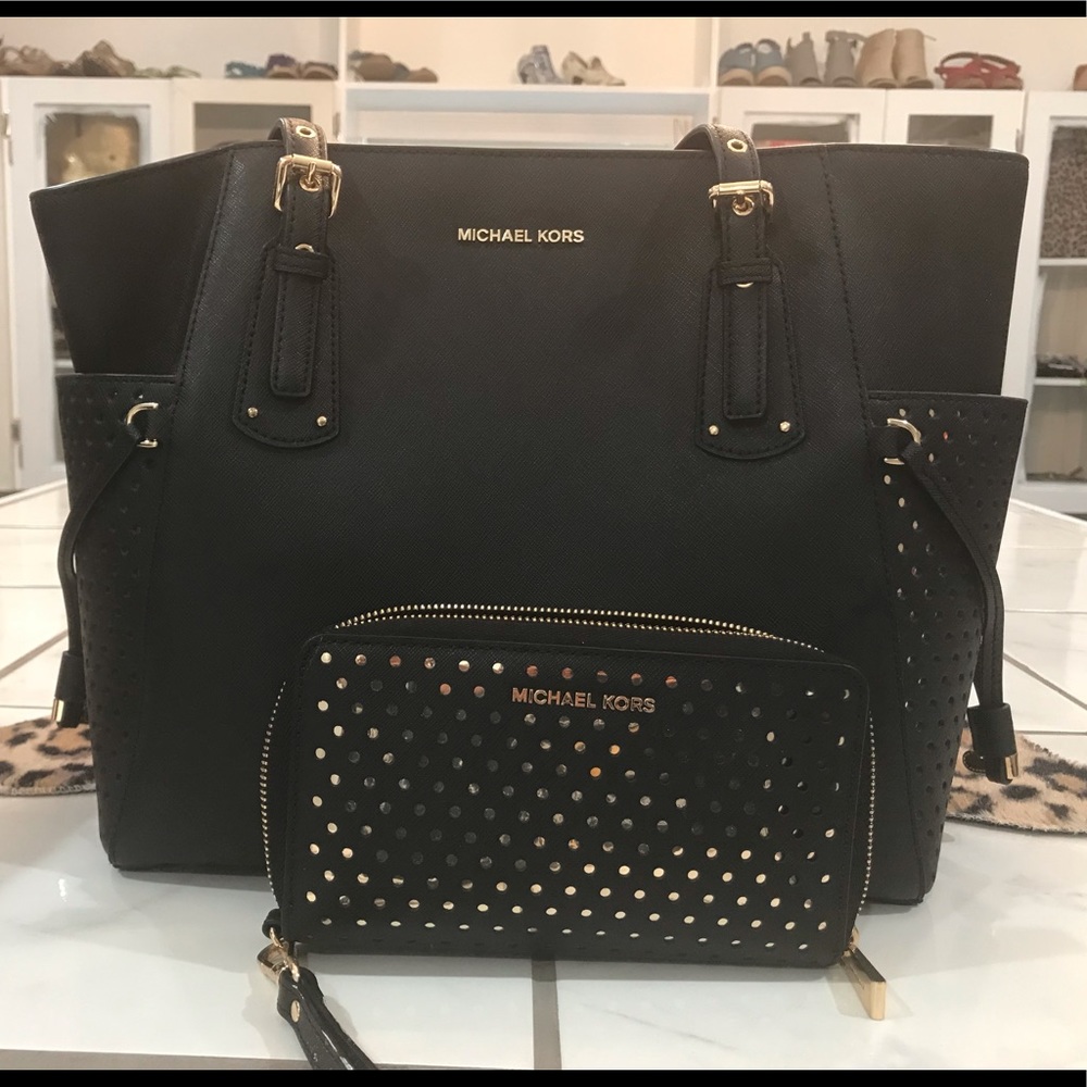 Michael Kors purse & wallet